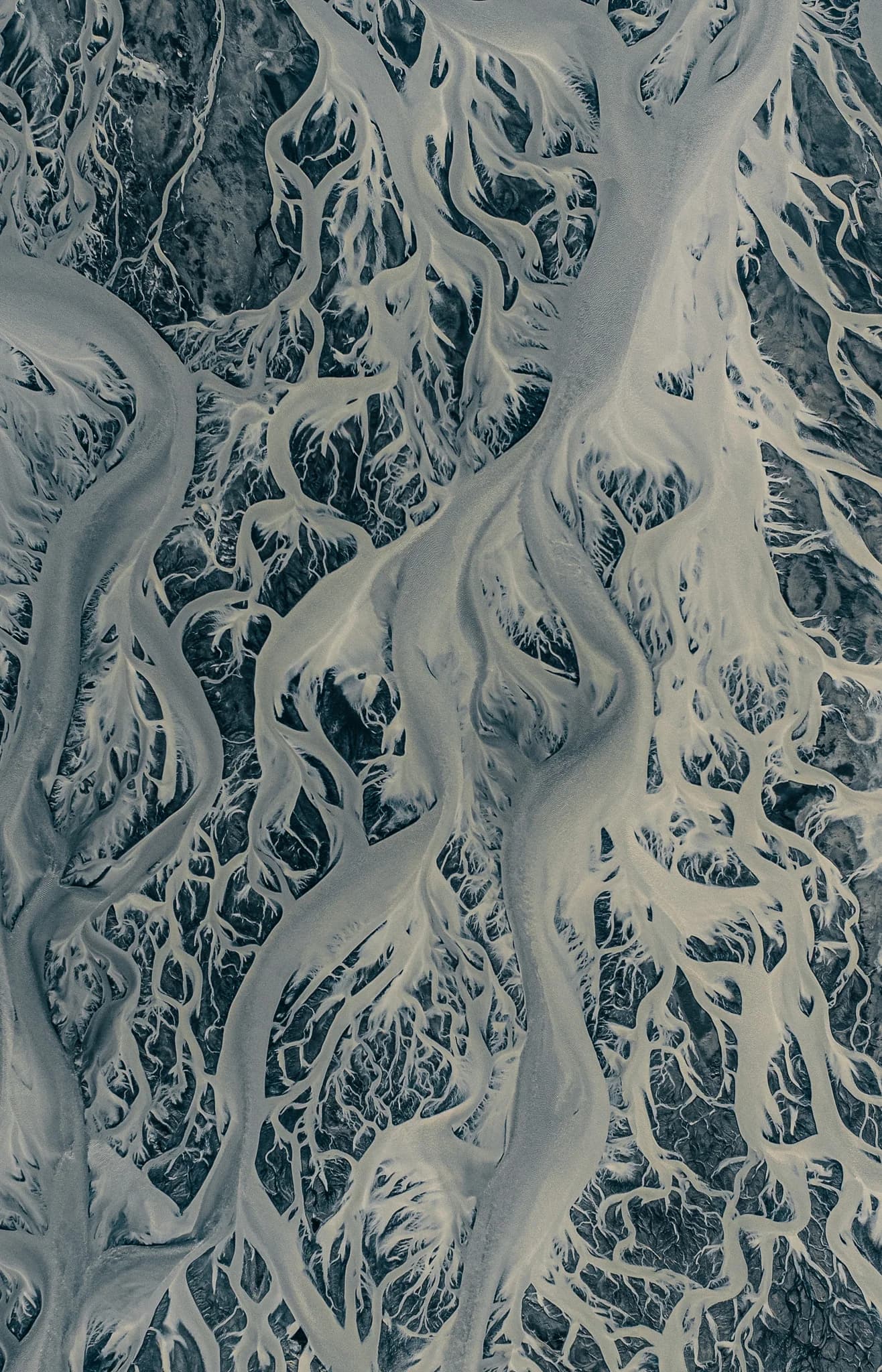 Glacial veins