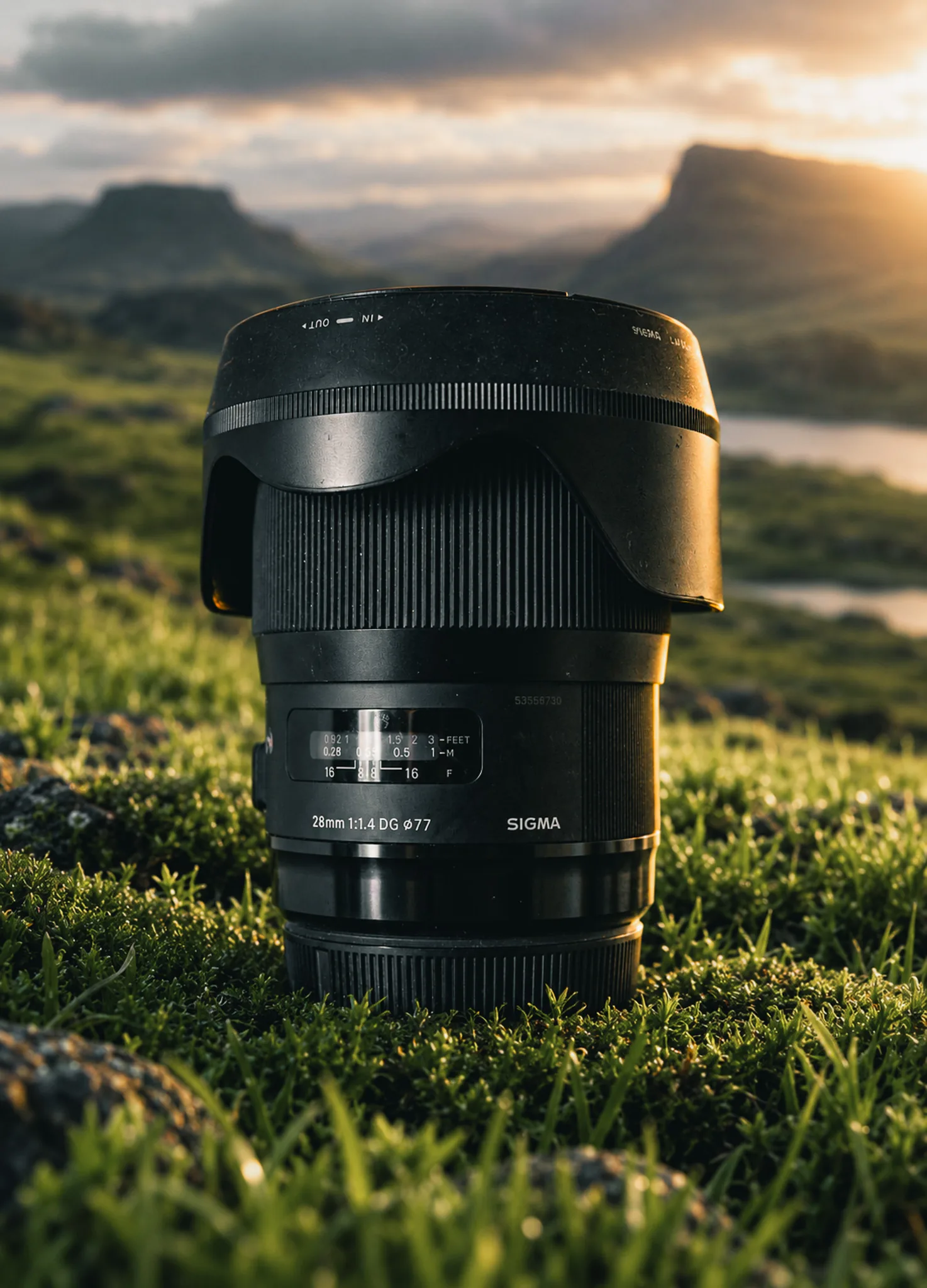 Sigma 28mm F1.4 DG HSM Art camera lens